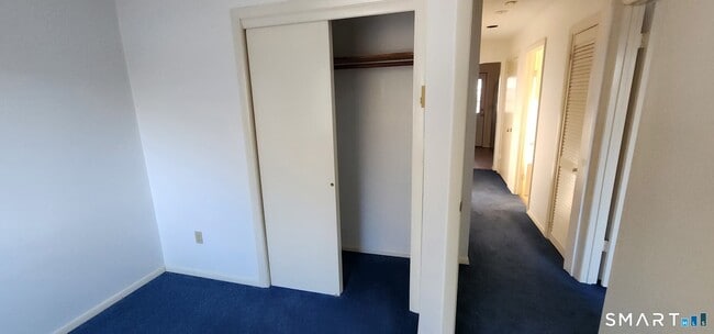 Building Photo - 32 Garden Hill Cir