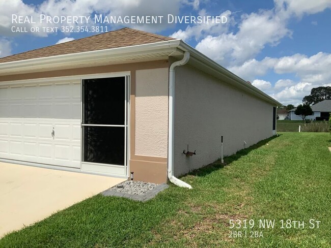 Building Photo - Ocala Palms - Welcome Home - In a 55+, gol...