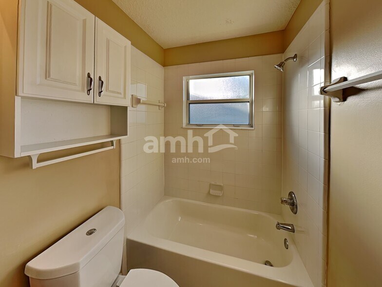 Building Photo - 1690 Rustling Dr