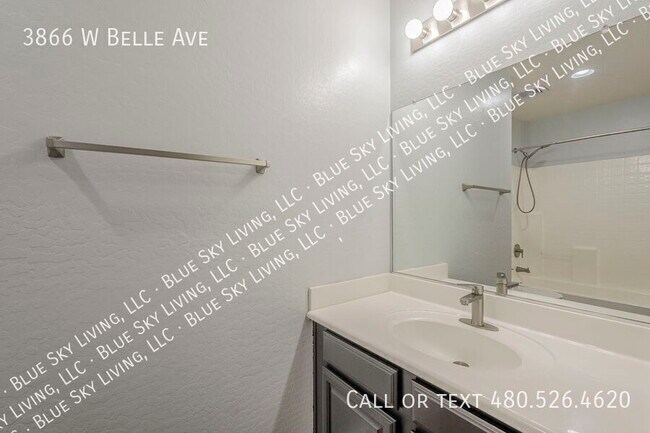 Building Photo - 3866 W Belle Ave