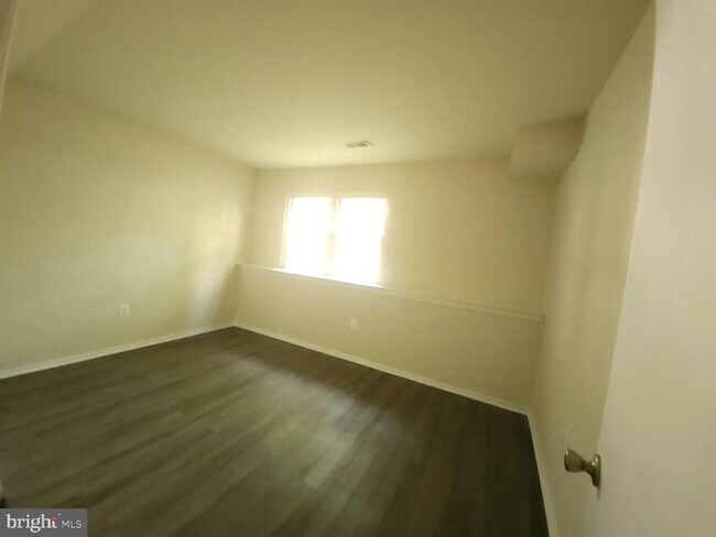 Building Photo - 802 Ivy League Ln