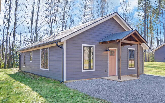 Building Photo - 43 Privet Dr