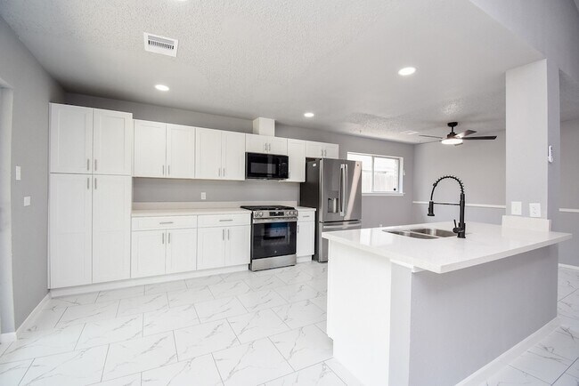 Building Photo - 23515 Briarcreek Blvd