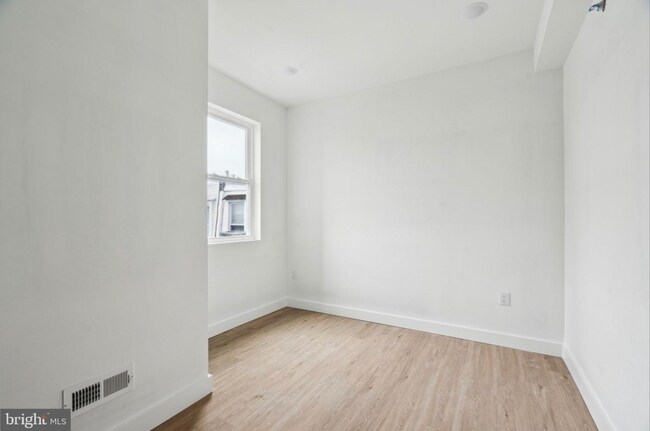 Building Photo - 4163 Mantua Ave