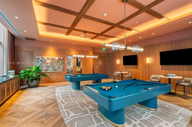 Building Photo - 77 SE 5th St