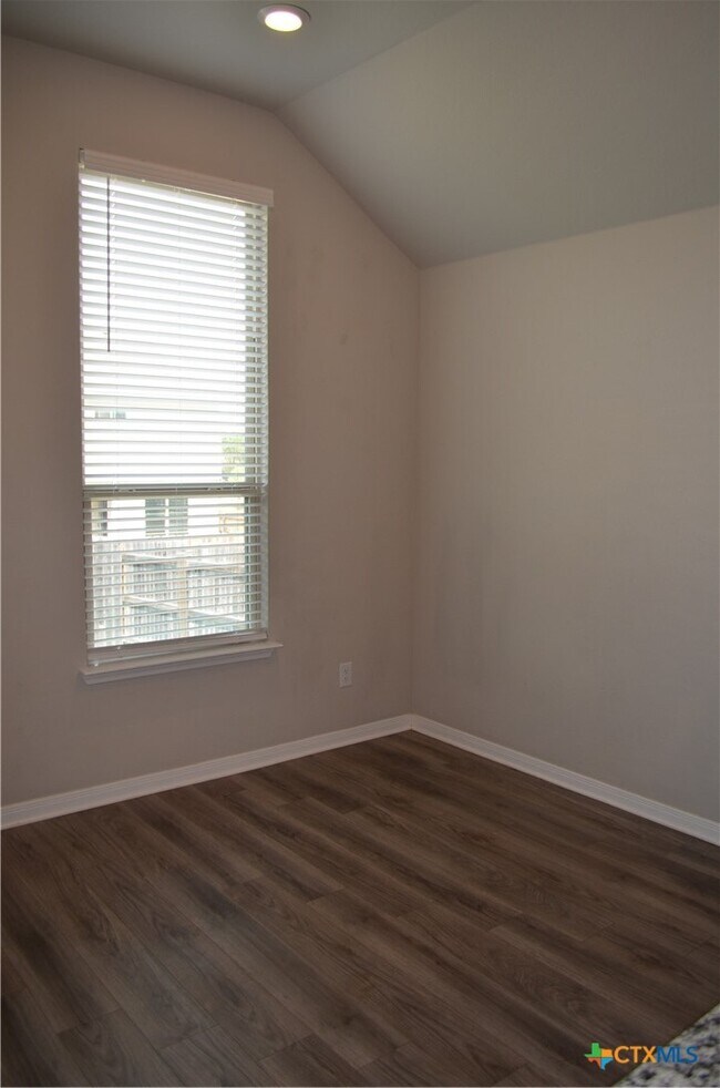 Building Photo - 3423 Addison St