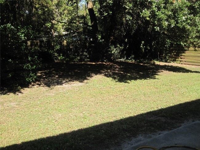 Building Photo - 609 Delegal St