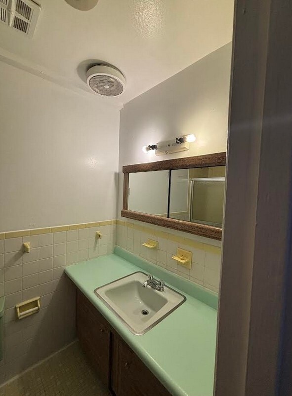 Building Photo - 91-04-91-75 75th St