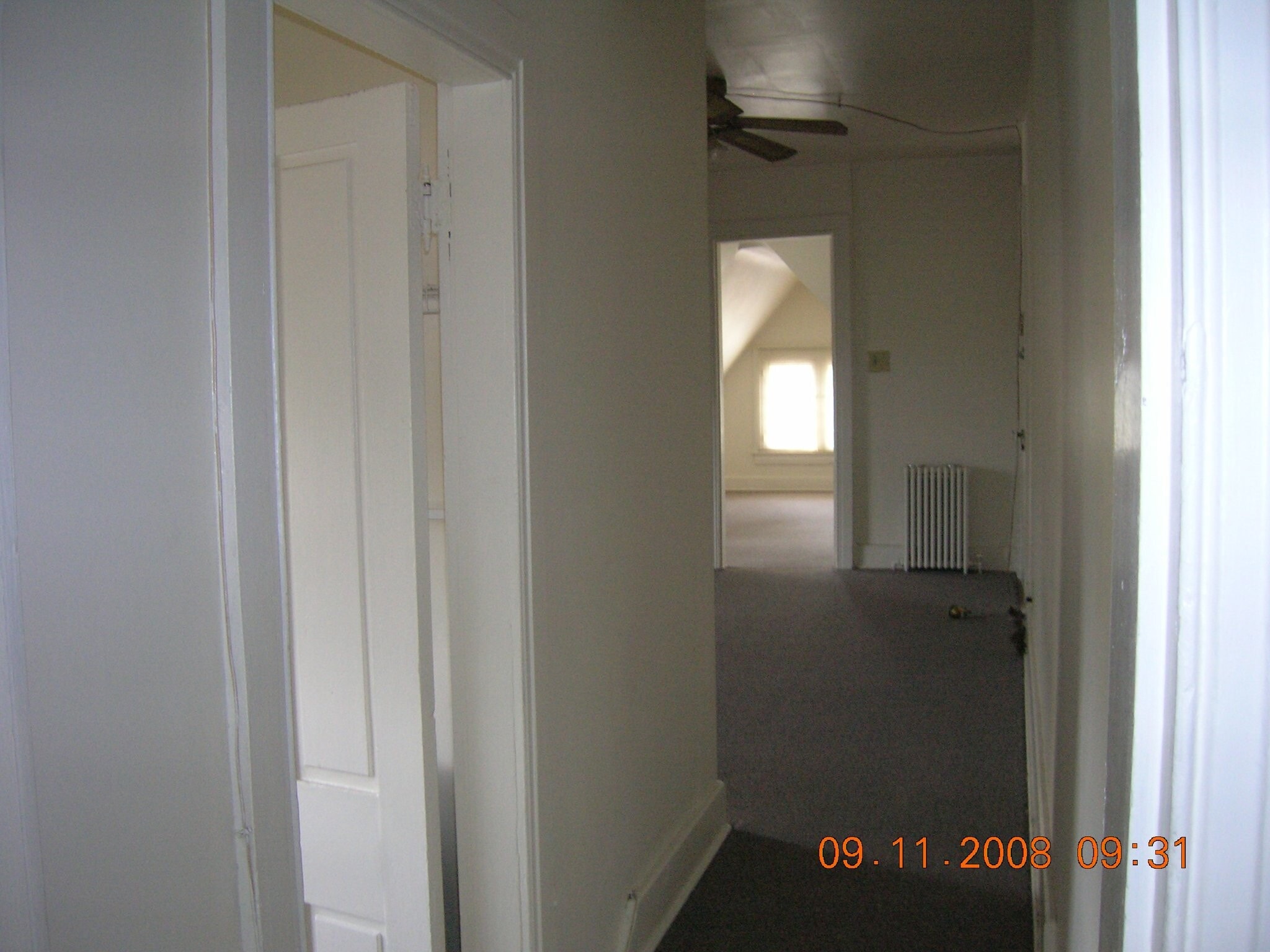 Building Photo - 323 N Hartley St