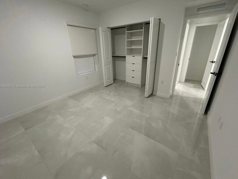 Building Photo - 14560 SW 261st Ter