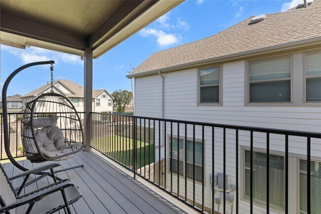 Building Photo - 9443 Starlight Oak Dr