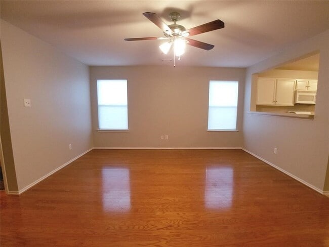 Building Photo - 8138 Forest Glen Dr