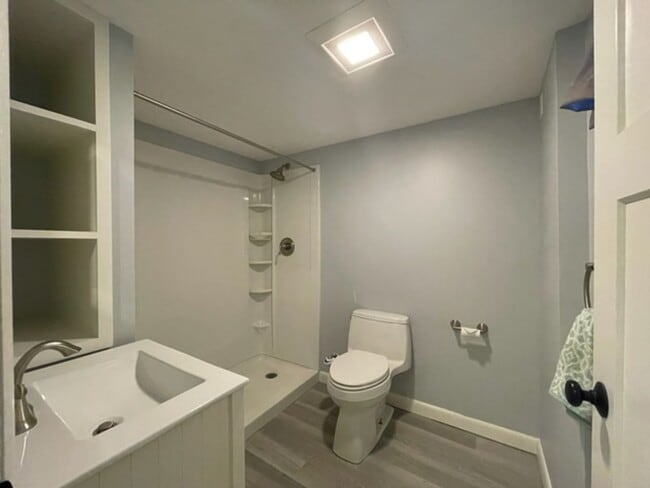 Building Photo - Beautiful Single Family Home