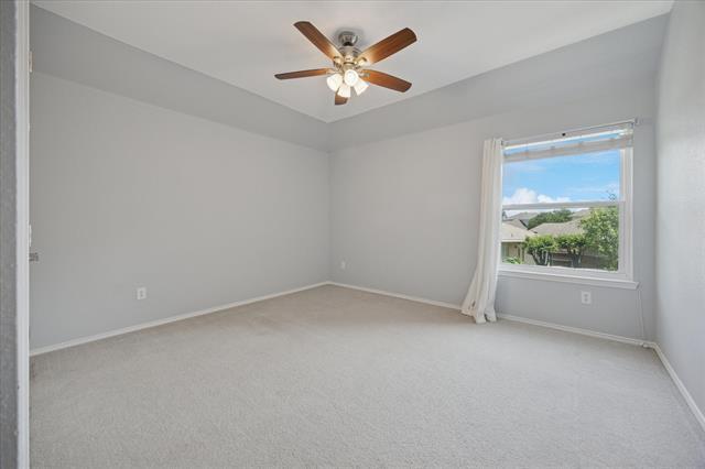 Building Photo - 8408 Island Ct