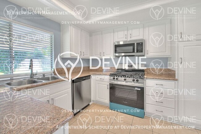 Building Photo - 2638 S Virginia Way