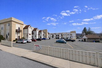 Building Photo - 39 Church St