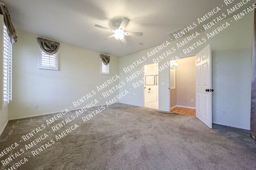 Building Photo - 30984 N Obsidian Dr