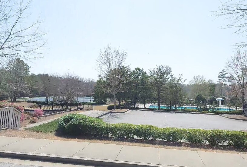 Building Photo - 1313 Stone Bay Dr SW