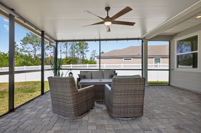 Building Photo - Resort-Style Living!