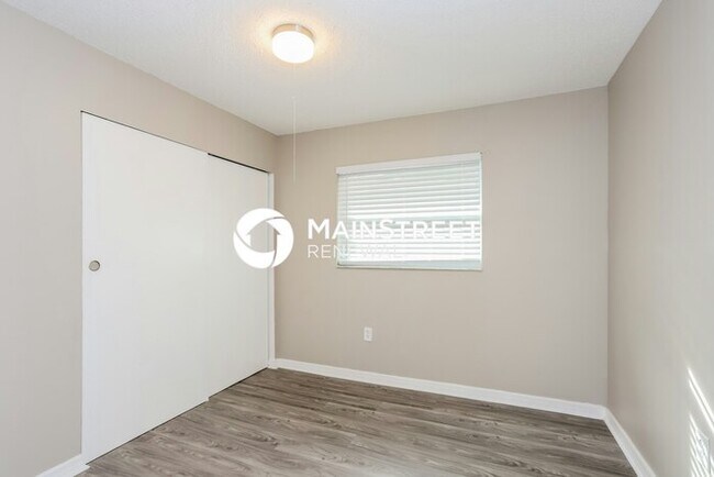 Building Photo - 3 Bedroom Pet-Friendly Home in Bradenton, ...