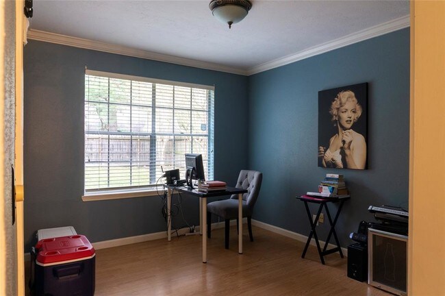 Building Photo - 8514 Hot Springs Dr