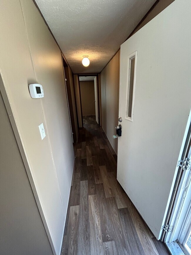 Building Photo - 1505 Nancys Dr