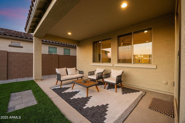 Building Photo - 11716 N 168th Dr