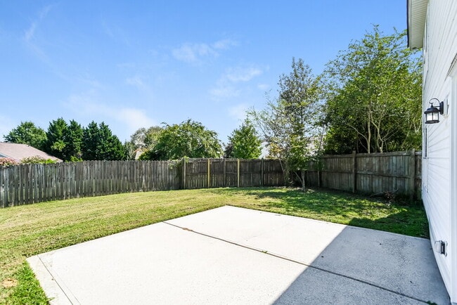 Building Photo - 4728 Aldersbrook Dr