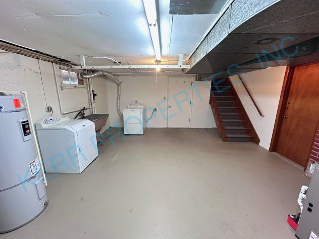 Building Photo - Charming 2-Bed Oasis with 1,111 Sq Ft of Comfort in Vibrant SE Portland!