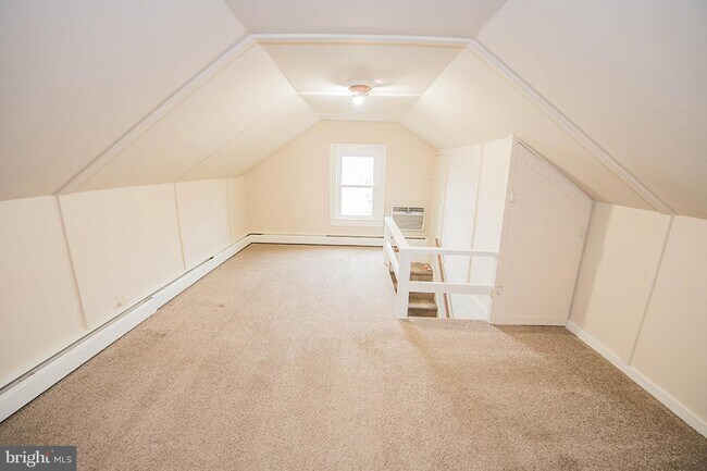 Building Photo - 1226 Pemberton Dr