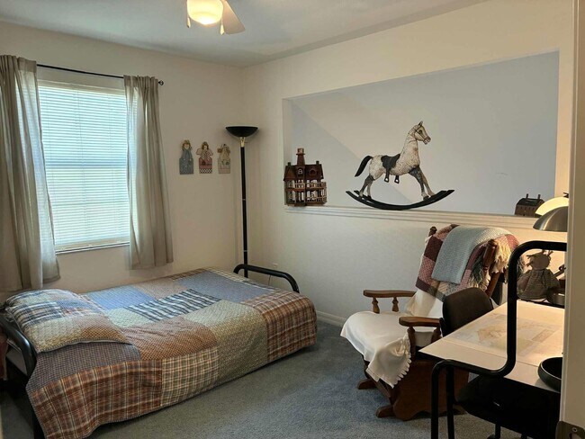 Building Photo - 1820 Waterford Dr