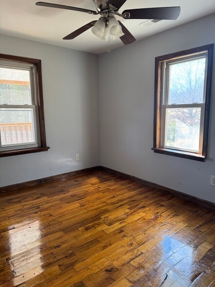 Building Photo - 640 Prospect Dr