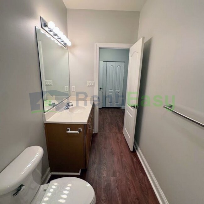 Building Photo - 4405 Harlesden Dr