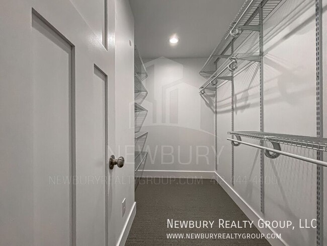 Building Photo - 1819 Chessland St