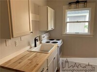 Building Photo - 318 E Hillsdale St