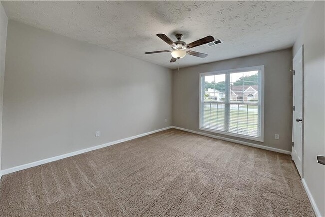 Building Photo - 1096 Sham Pointe Dr