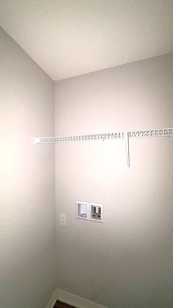 Building Photo - Davenport- 4/2 single family home. Coming Soon!!!