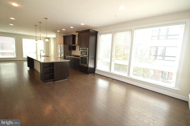 Building Photo - 408 Stabler Ln