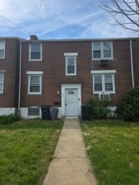 Building Photo - 403 Greenhill Ave