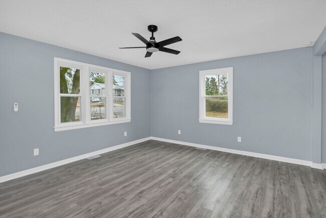Building Photo - Fully Renovated 3-Bedroom Corner-Lot Gem Near Downtown Columbia & USC!