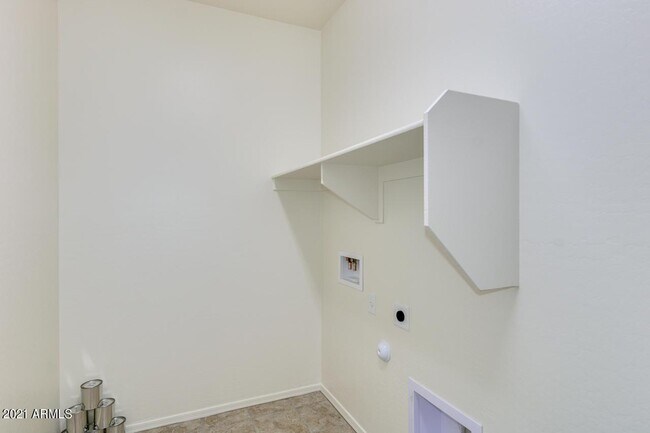 Building Photo - 17677 W Country Club Terrace