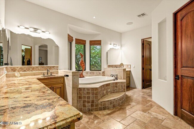 Building Photo - 14317 E Lowden Ct