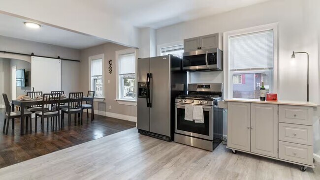 Building Photo - 65 Kimball Ave