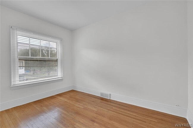 Building Photo - 610 Ashland Ave