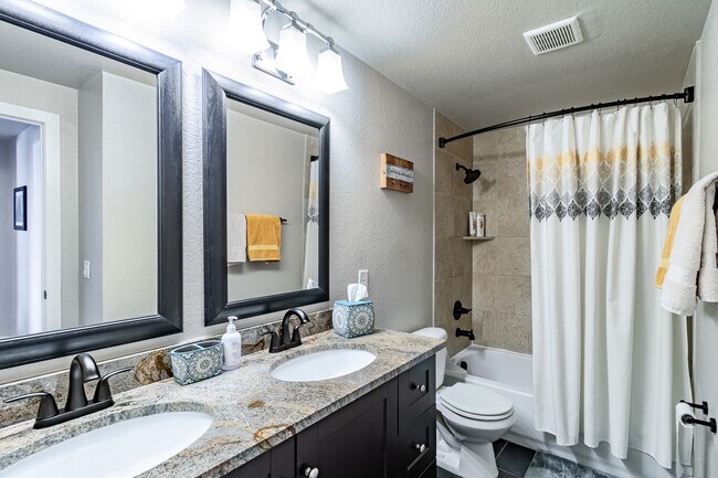 Building Photo - 120 S Pennsylvania St