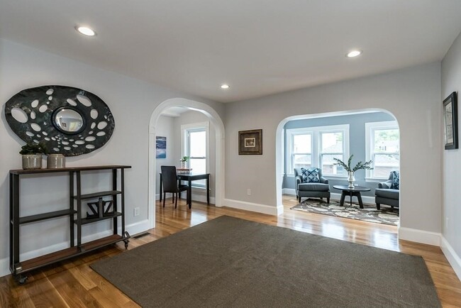 Building Photo - 10 Nantasket Ave