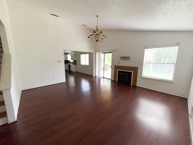 Building Photo - 11701 Hidden Quail Dr