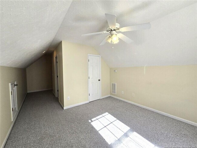 Building Photo - 359 Arlington Dr