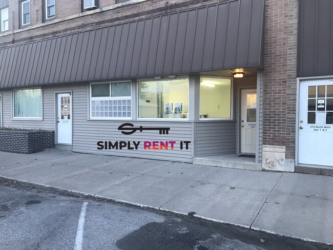 Building Photo - Renovated 1 Bedroom, 1 Bathroom Main Floor, Roland, IA