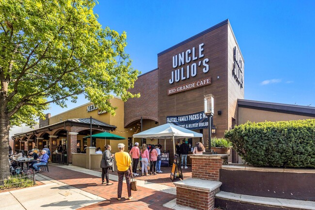 Building Photo - 6705 Hillandale Rd